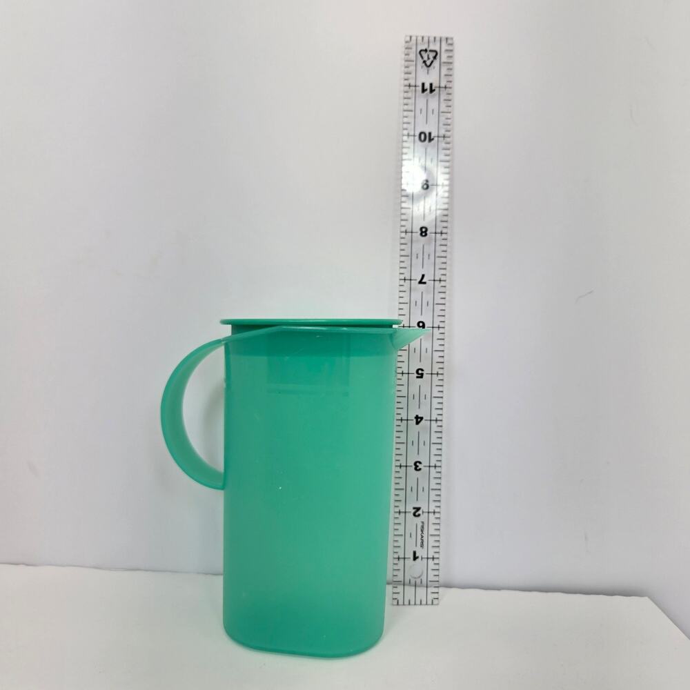 Tupperware Impressions Mini Slim Line Pitcher Vintage - Picture 5 of 5
